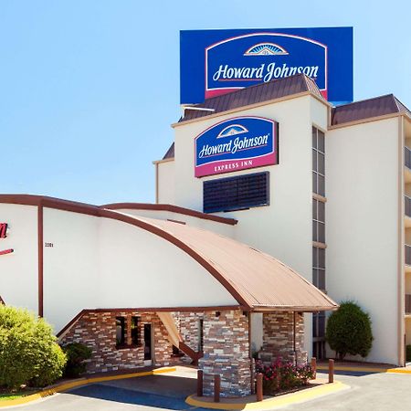 Howard Johnson By Wyndham Arlington Ballpark / Six Flags Exterior foto